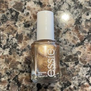 Essie 1620 mosaic on down